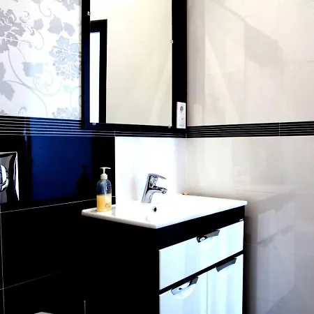 Apartament In The Centre Of *