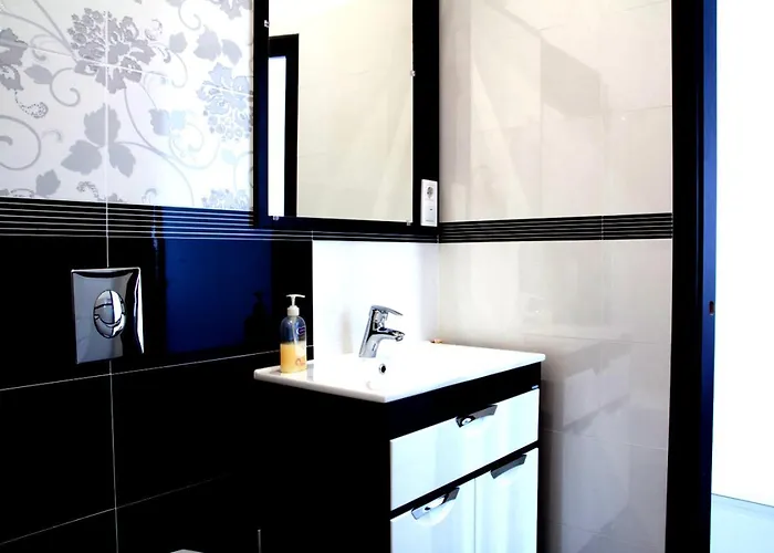 Apartament In The Centre Of *